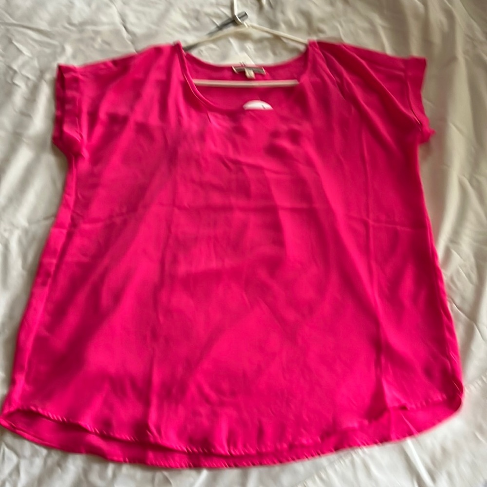 Pink short sleeve dress it up or down! Sz small but runs big!!